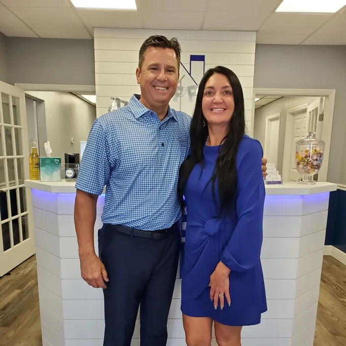 Lorie & Kert Rhodes, Kleer Title